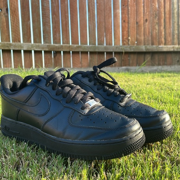 Black air force 1 (Used) - Picture 1 of 4